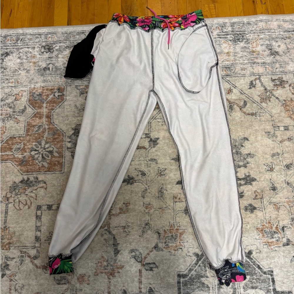 MBT Multicolor Patterned Joggers - Picture 6 of 6
